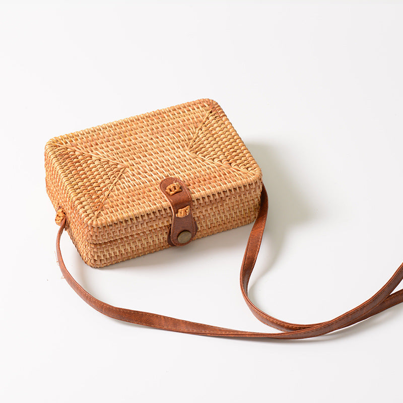 Rattan bag mini bag  retro hand-woven leather buckle bag