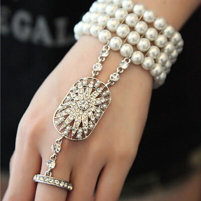 Increíble pulsera de perlas de cristal del mismo Gatsby.