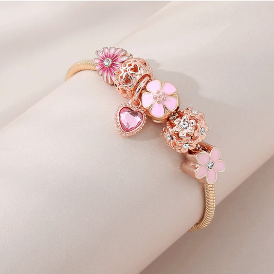 Pulseira Love Daisy com miçangas e diamantes vazados