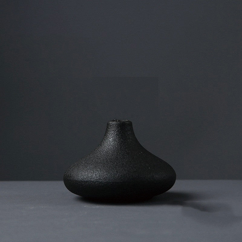 Creative Black Ceramic Small Vase