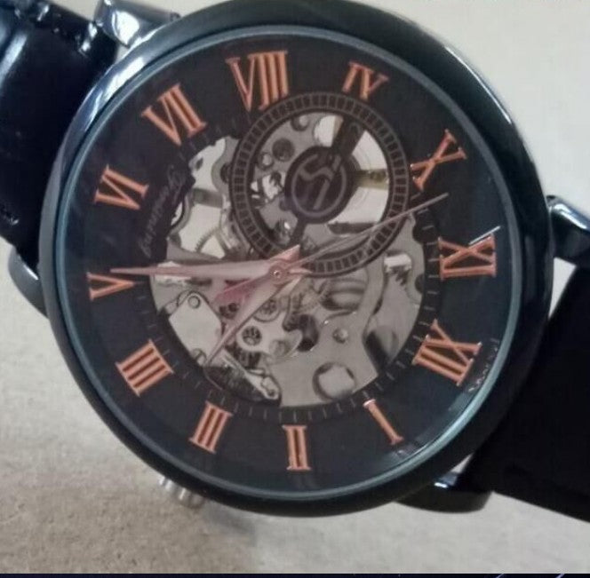 Reloj de pulsera de cuero de estilo transparente con esqueleto mecánico hueco