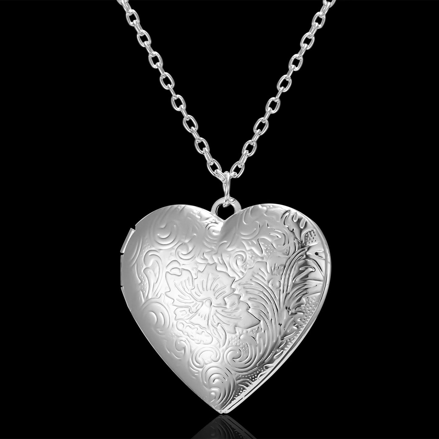 Carved Design Love Necklace Personalized Heart-shaped Photo Frame Pendant