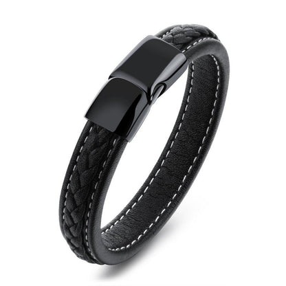 Brazalete de acero titanio negro.