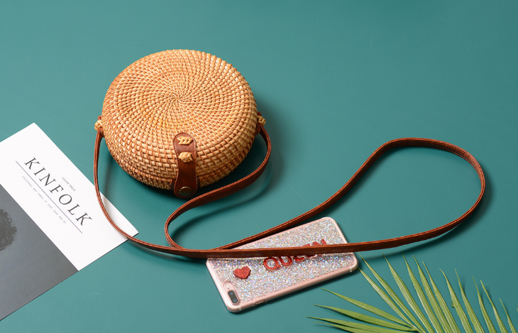 Rattan bag mini bag  retro hand-woven leather buckle bag