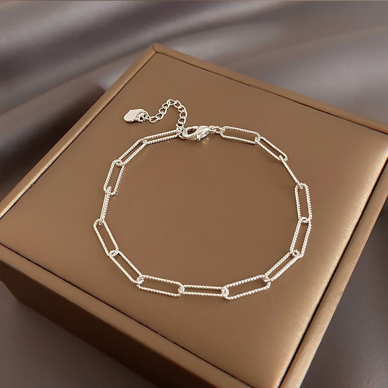 Pulseira elegante e minimalista com design de nicho