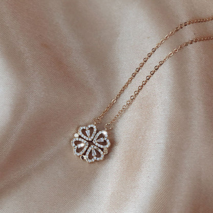 Four-leaf Clover Necklace, A Multi-wearing Zircon Small Love Short Clavicle Chain