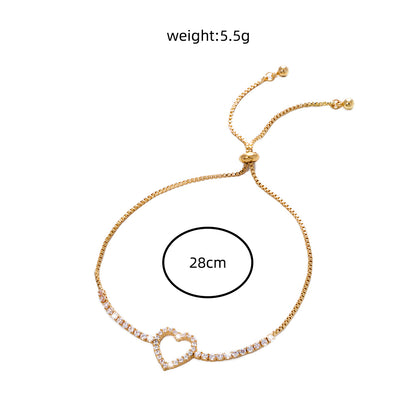 Pulseira de contas de latão com pingente de zircônia com micro-conjunto de coração aberto dourado