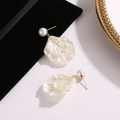 Pendientes de concha de perlas de nuevo estilo para damas